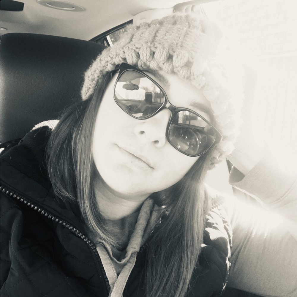 Meet your Posher, Nikki